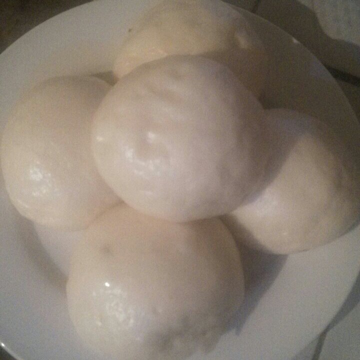 小妮子在厨房各种瞎折腾