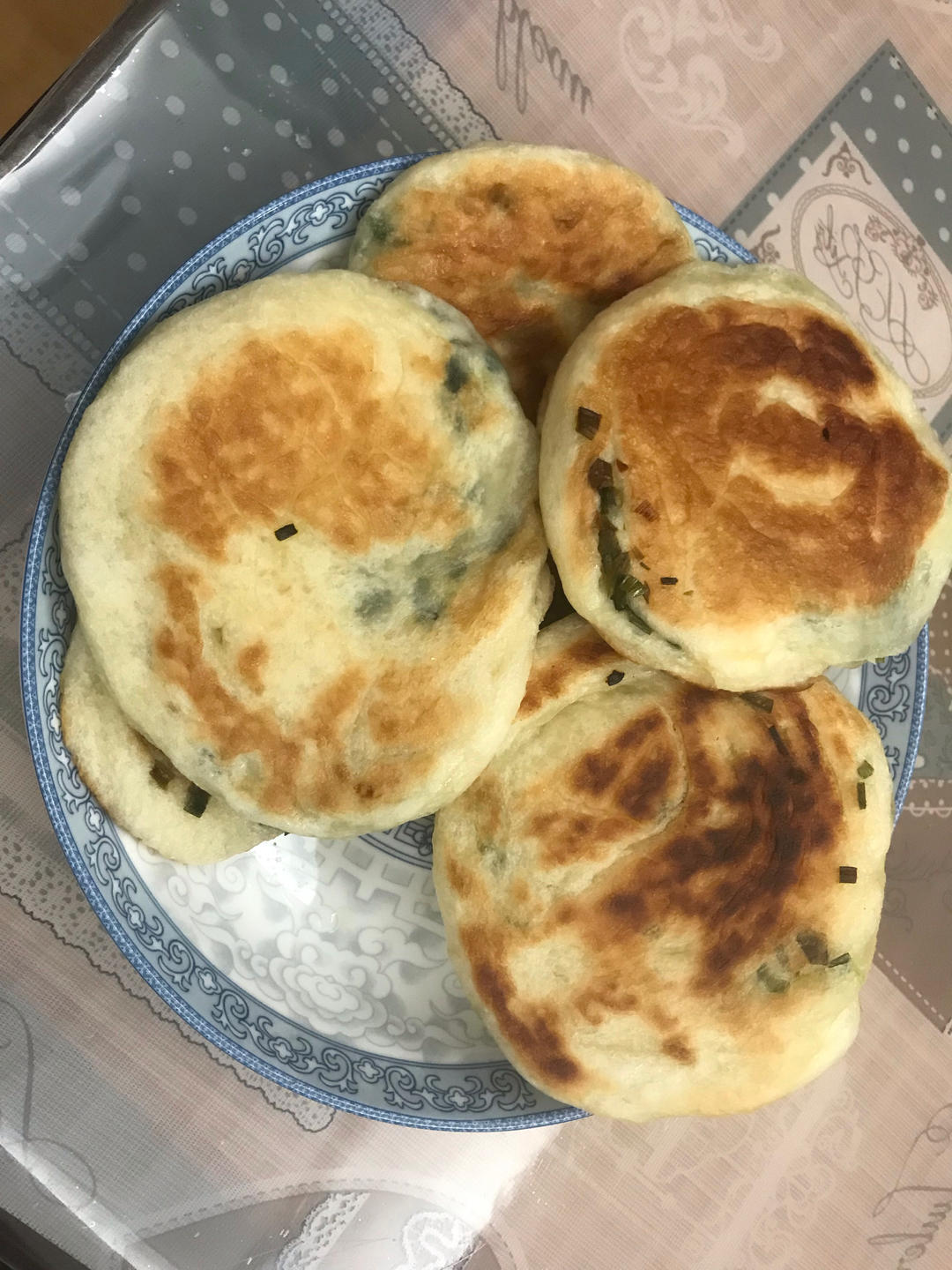 完美复刻早餐店里的葱花饼，好吃超松软！