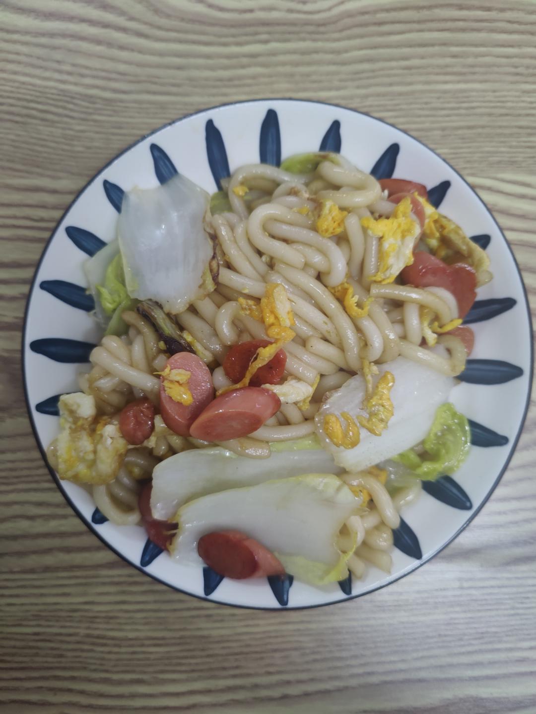 比路边摊好吃百倍的火腿炒土豆粉