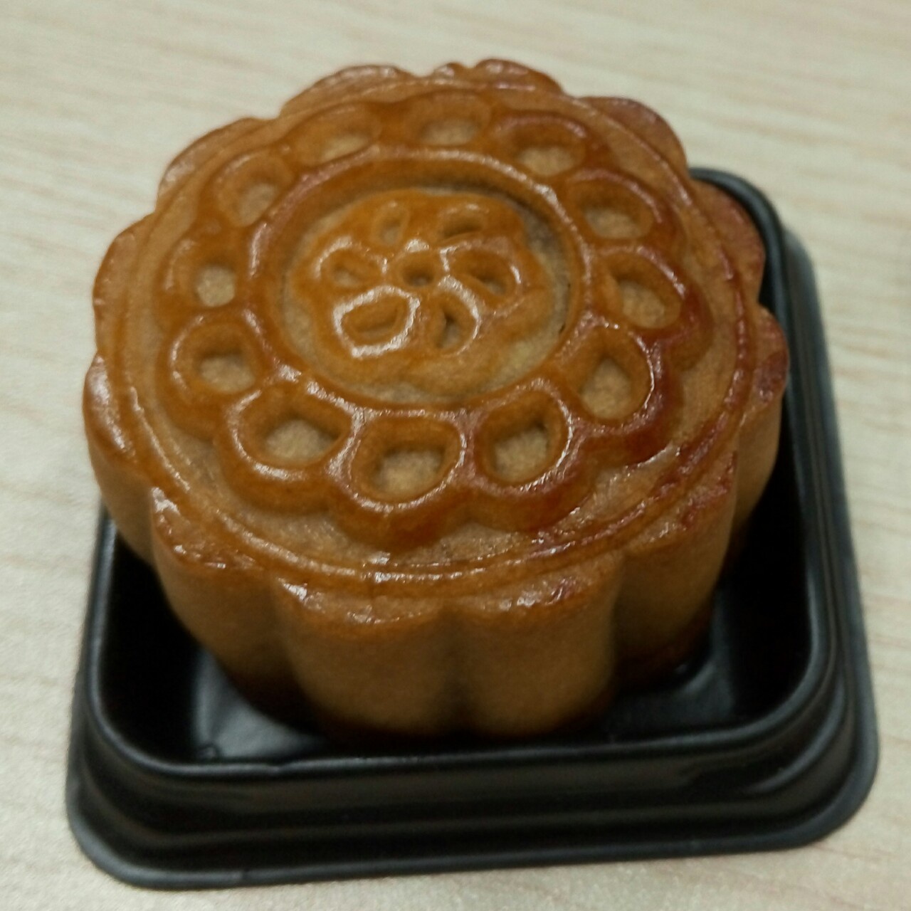 广式月饼——蛋黄莲蓉月饼