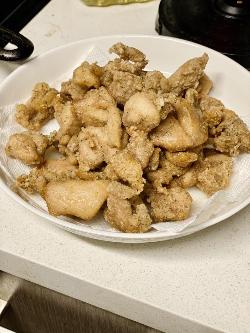 【盐酥鸡】