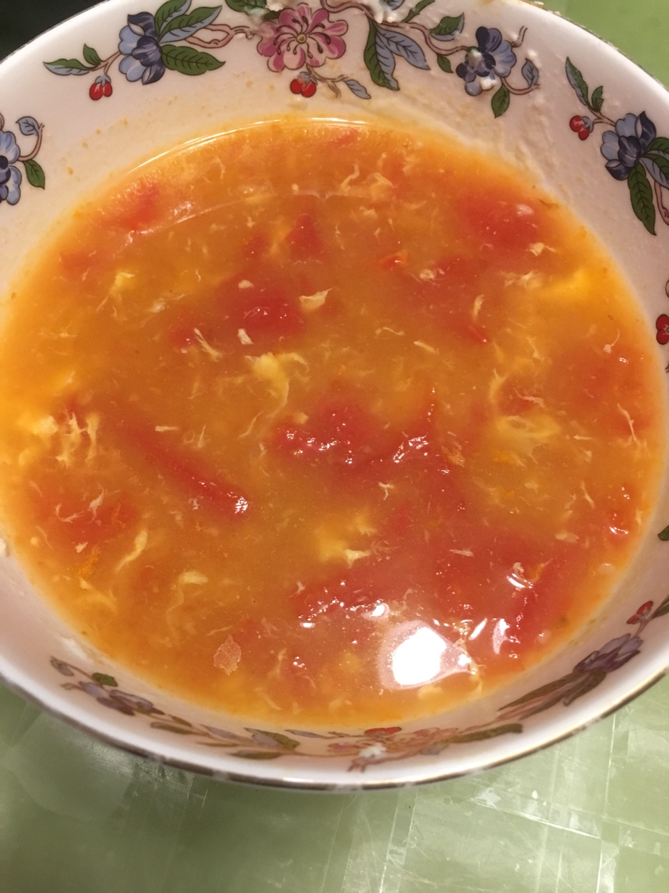 西红柿鸡蛋拌汤