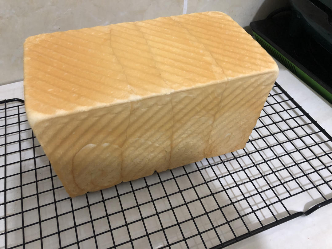 升级版奶香手撕吐司