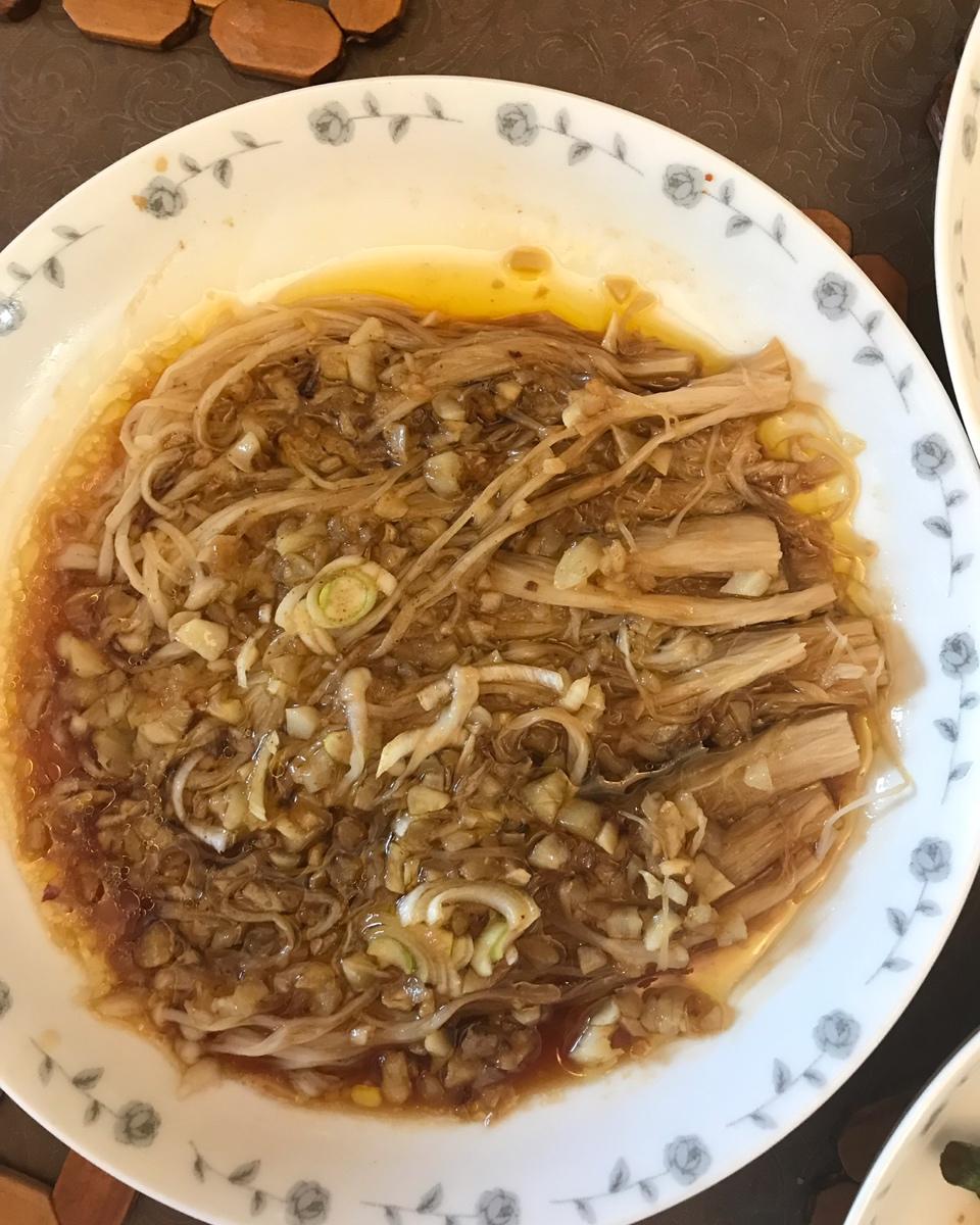 蒜蓉蒸金针菇