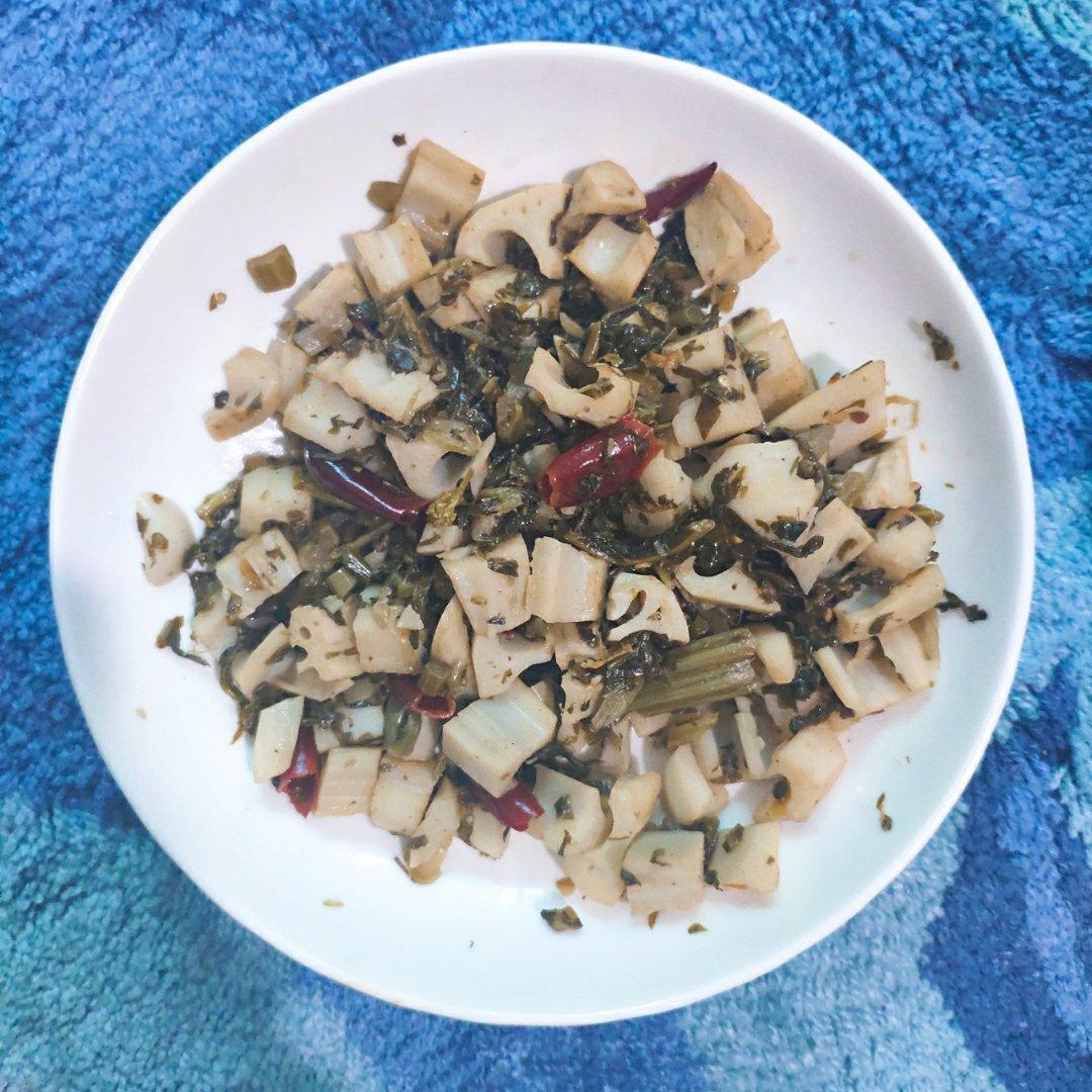 酸菜炒藕丁