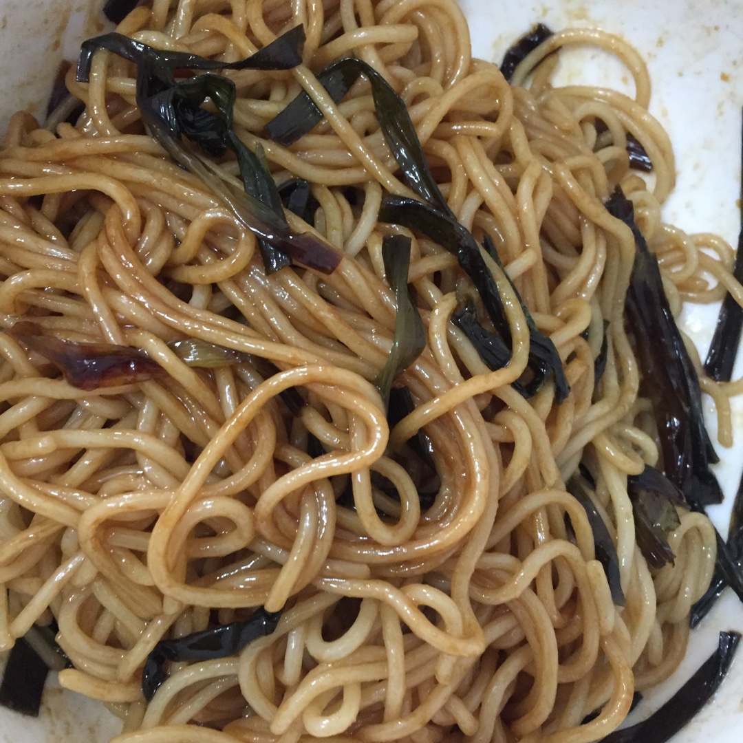 葱油拌面Spring Onion Noodles