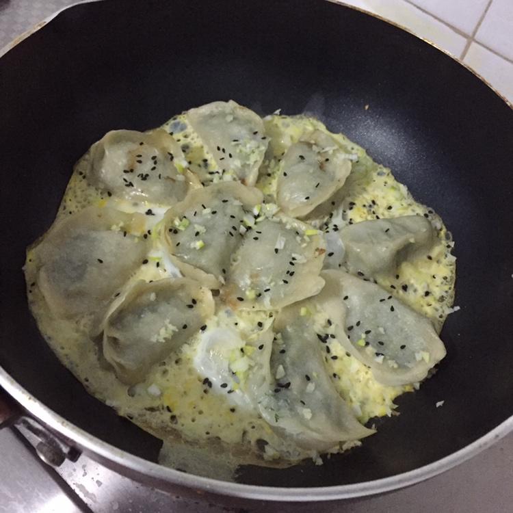 抱蛋煎饺