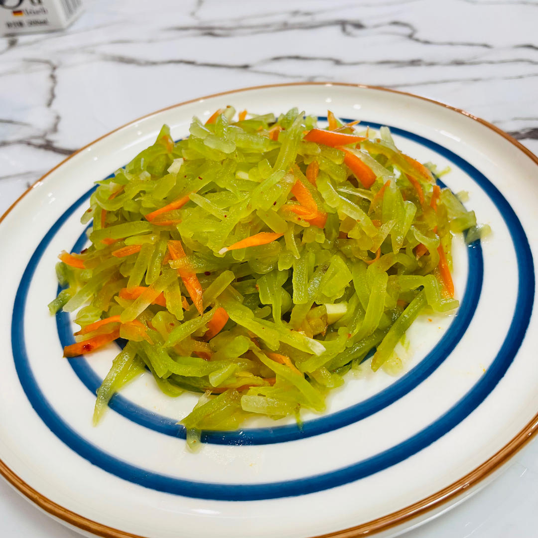凉拌青笋（莴笋）