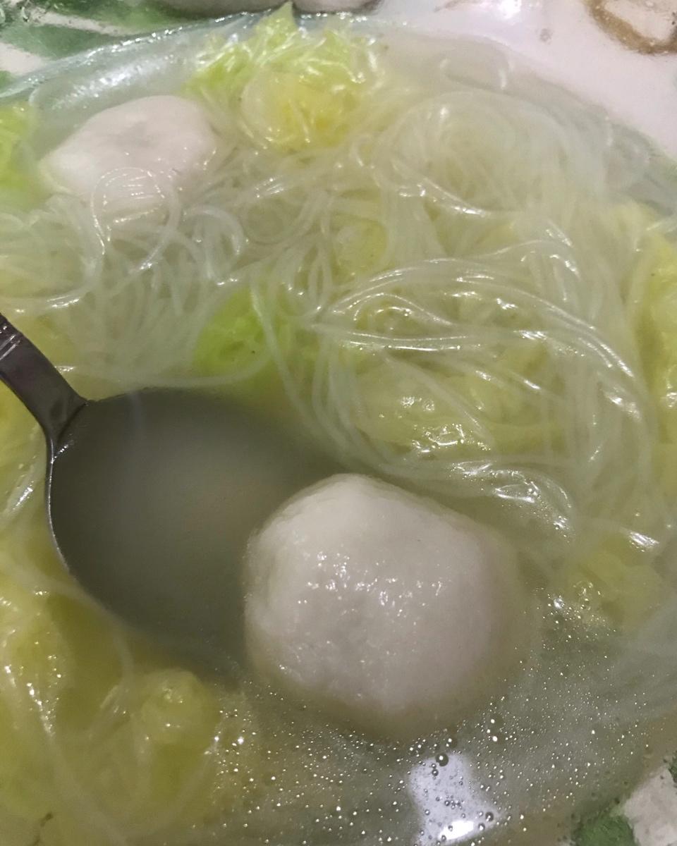 白菜丸子粉丝汤