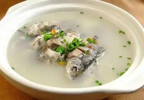清炖鲤鱼