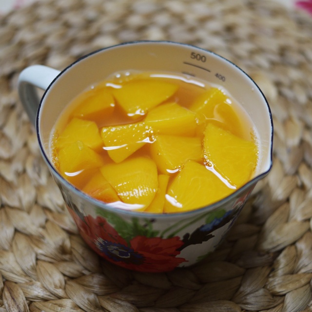 糖水桃罐头