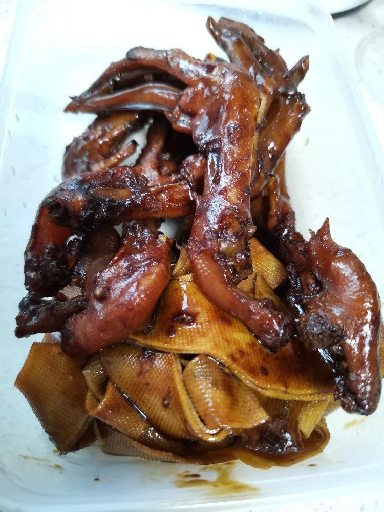 周黑鸭味～～～鸭翅 鸭爪