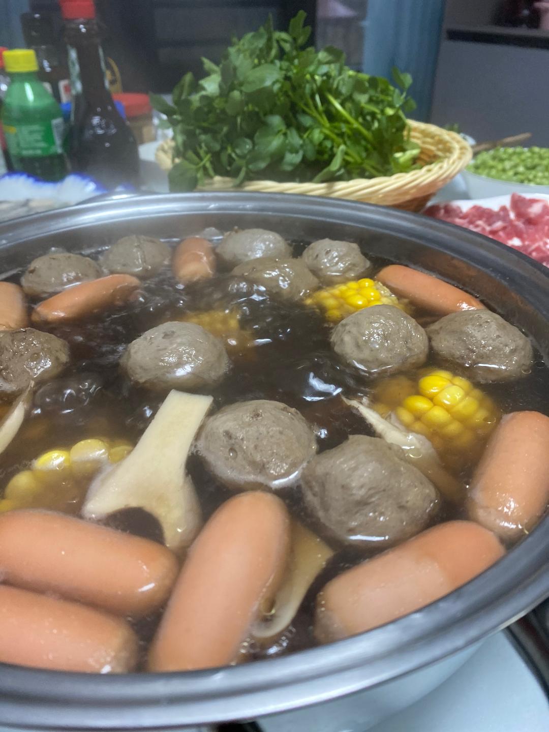 老白茶煮火锅的做法