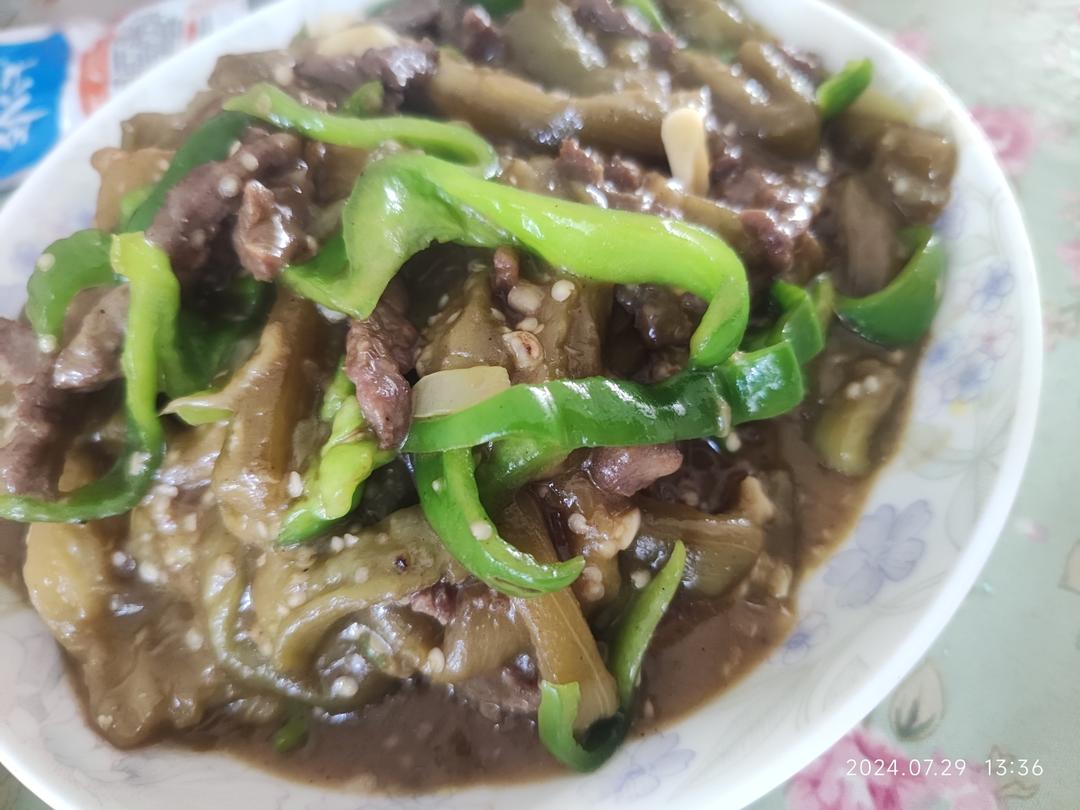 茄子青椒肉丝