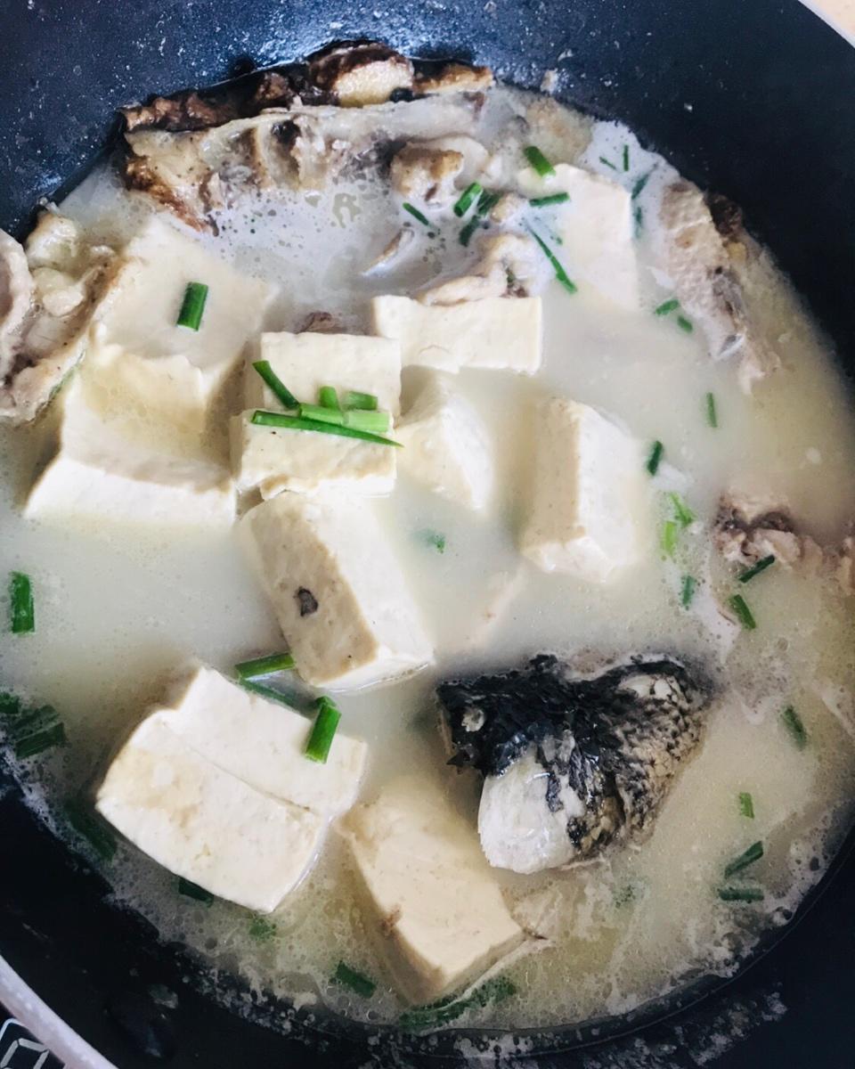鱼头豆腐汤