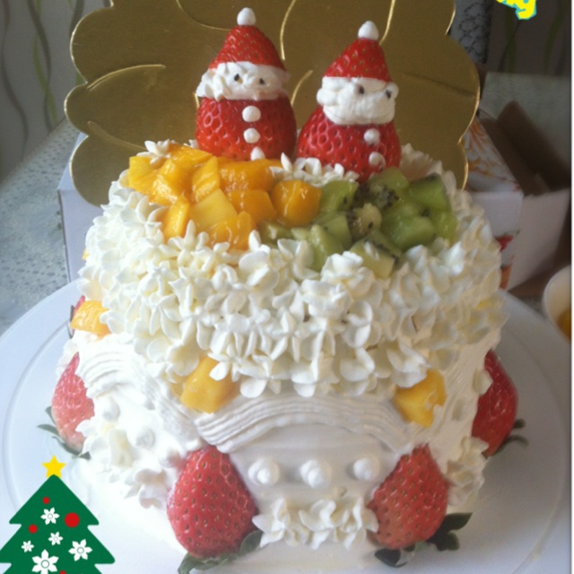 草莓圣诞雪人蛋糕