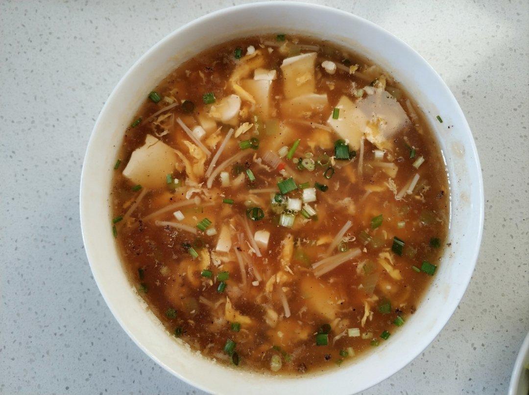 酸辣汤 Spicy & Sour Shredded Pork Soup