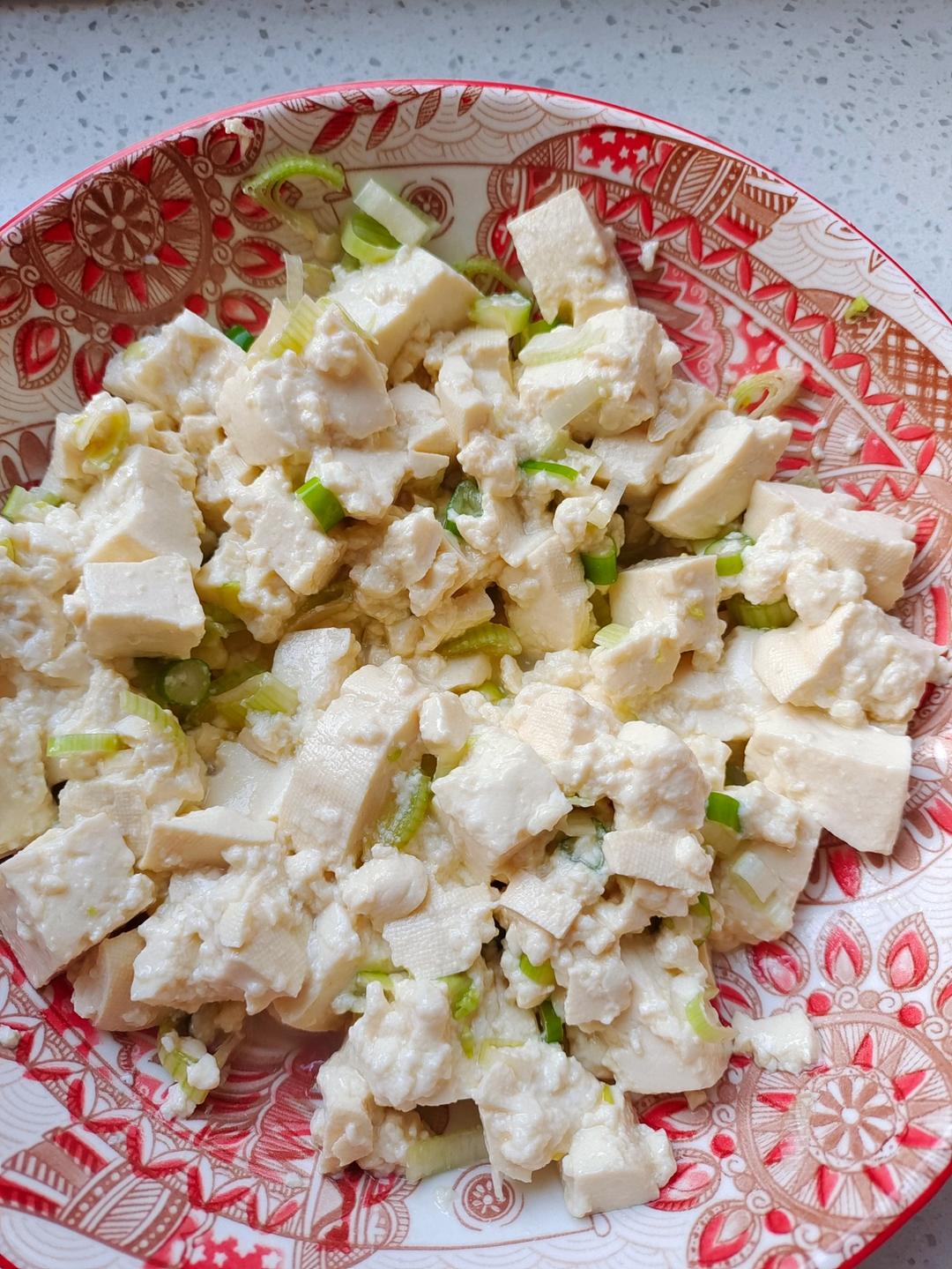 家庭版小葱拌豆腐😋