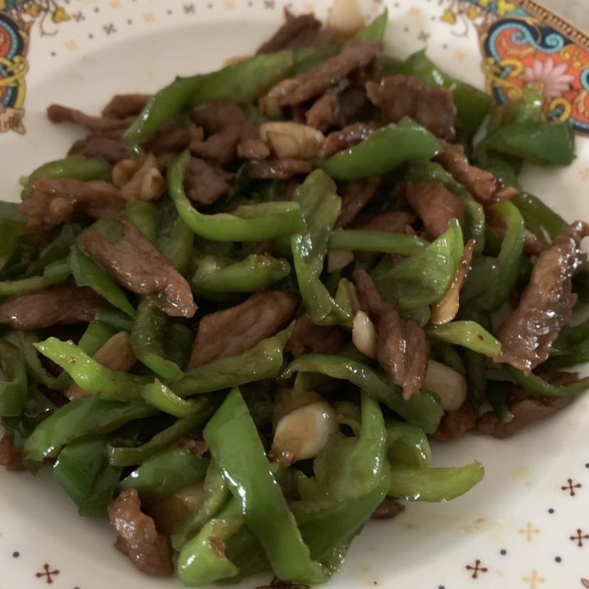 巨下饭的青椒炒肉丝