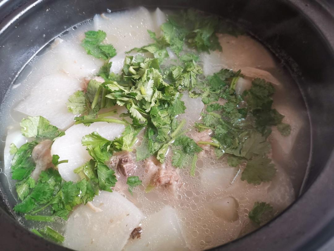 羊肉汤(炖萝卜)
