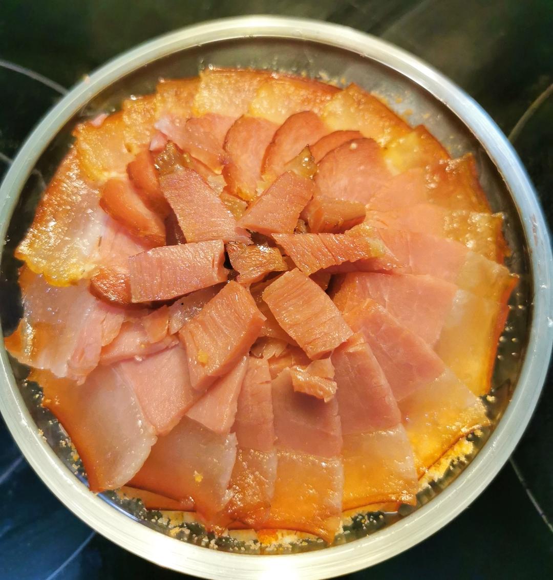 腊肉蒸豆渣
