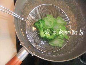 香菇卤肉饭的做法 步骤4