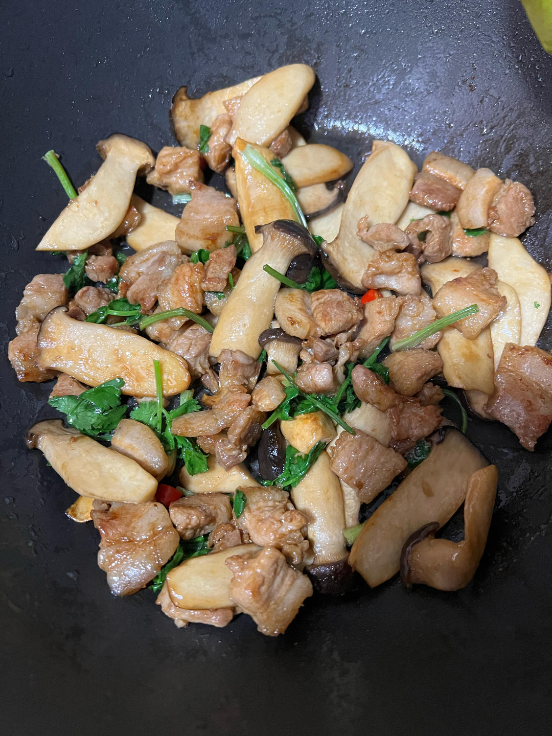 杏鲍菇炒肉