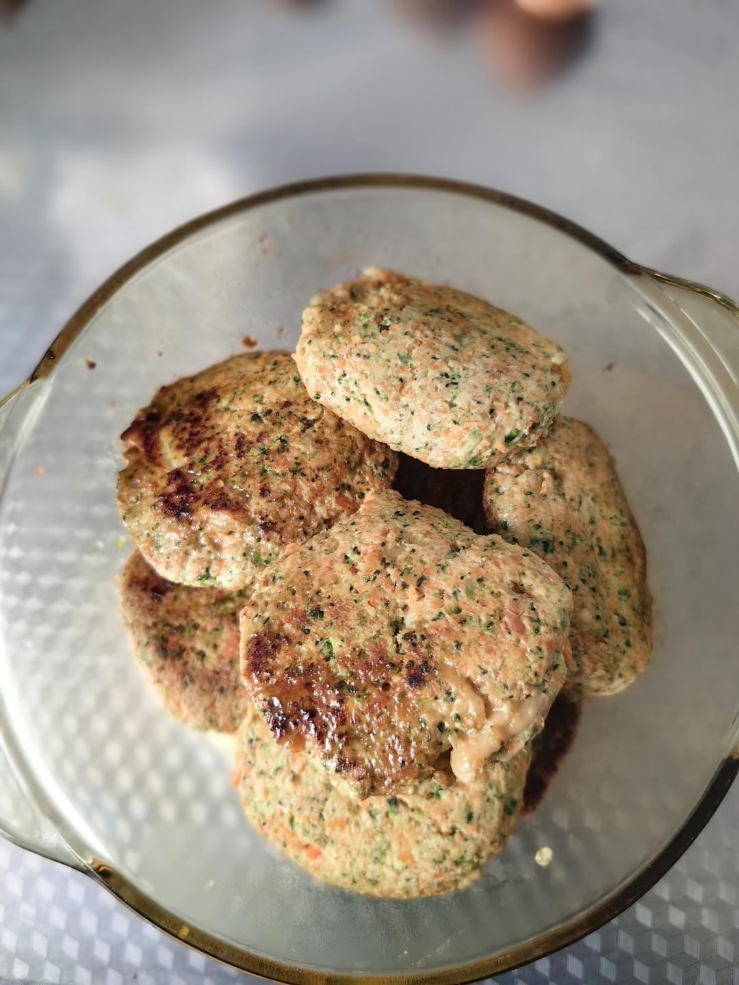 减肥餐低脂鸡胸肉饼