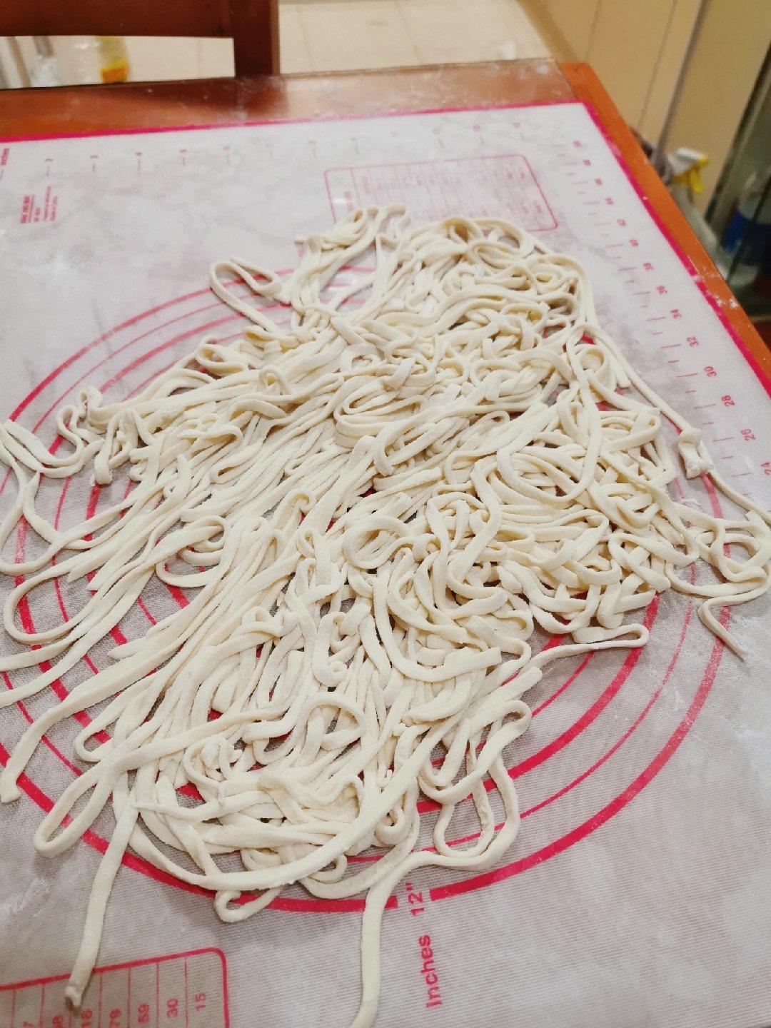 自制碱水面，碱面，热干面，云吞皮，馄饨皮