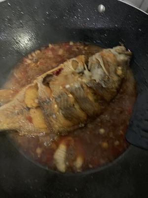 家常川味干烧鱼，加了豆瓣酱的统统都是川味哈的做法 步骤6