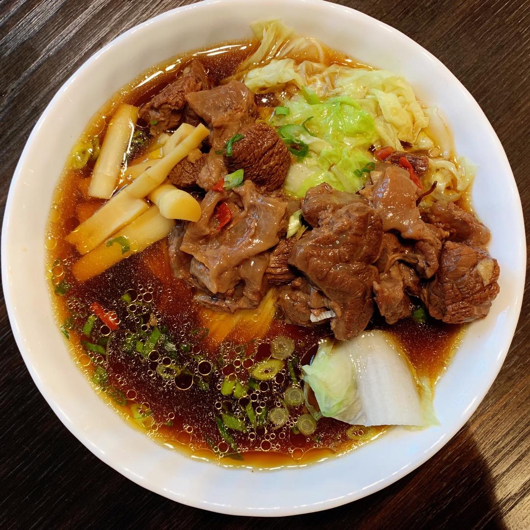 正宗台湾红烧牛肉面