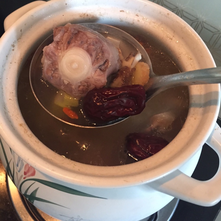grace-34做的当归党参牛尾汤