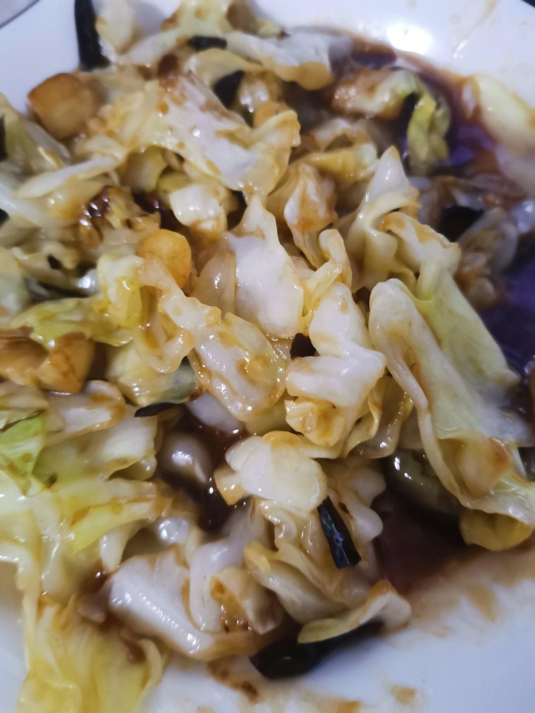 手撕包菜（炝炒莲白）