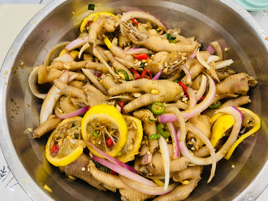 【柠檬酸辣鸡爪】自制超级无敌美味的网红鸡爪