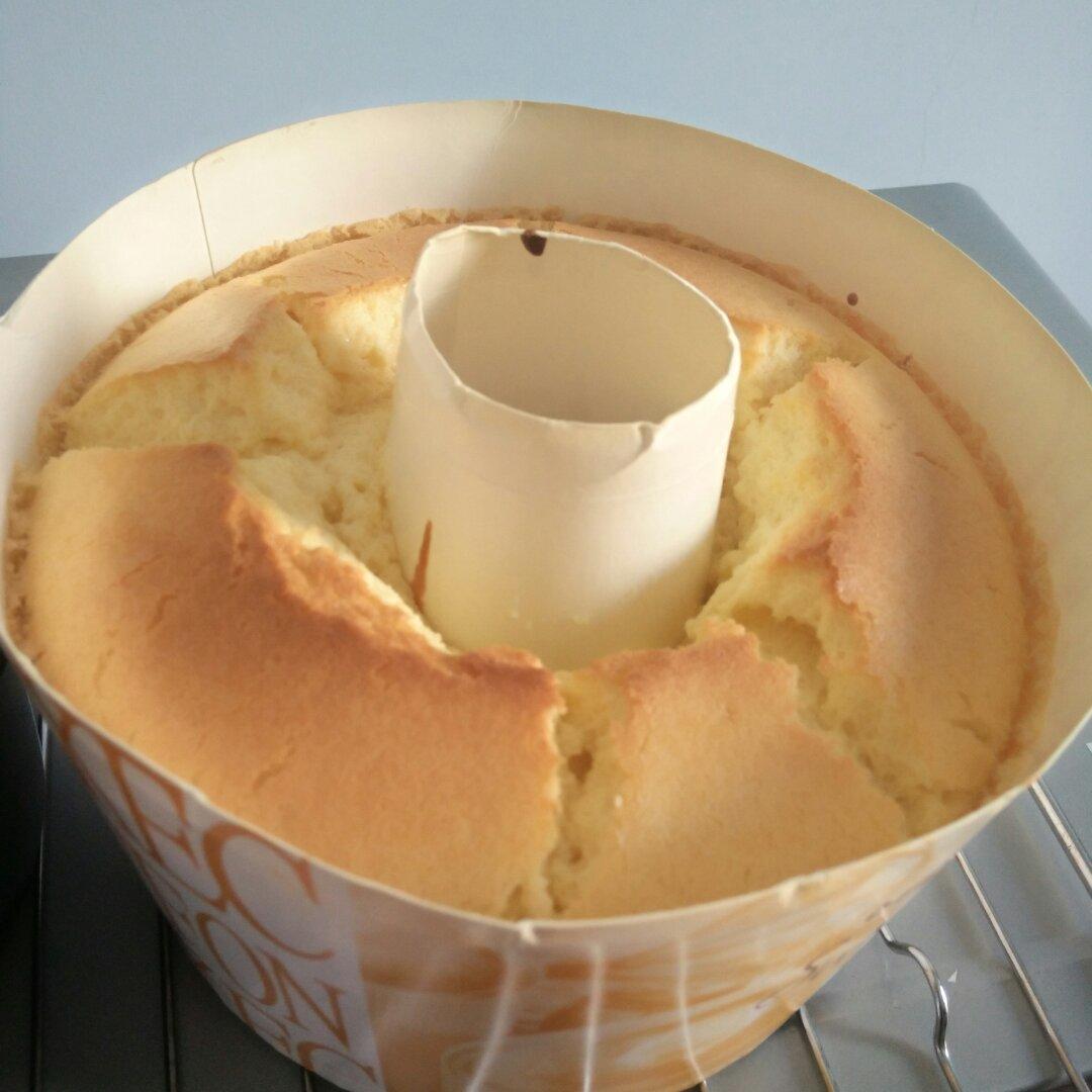 烤箱做蛋糕（戚风蛋糕的做法）