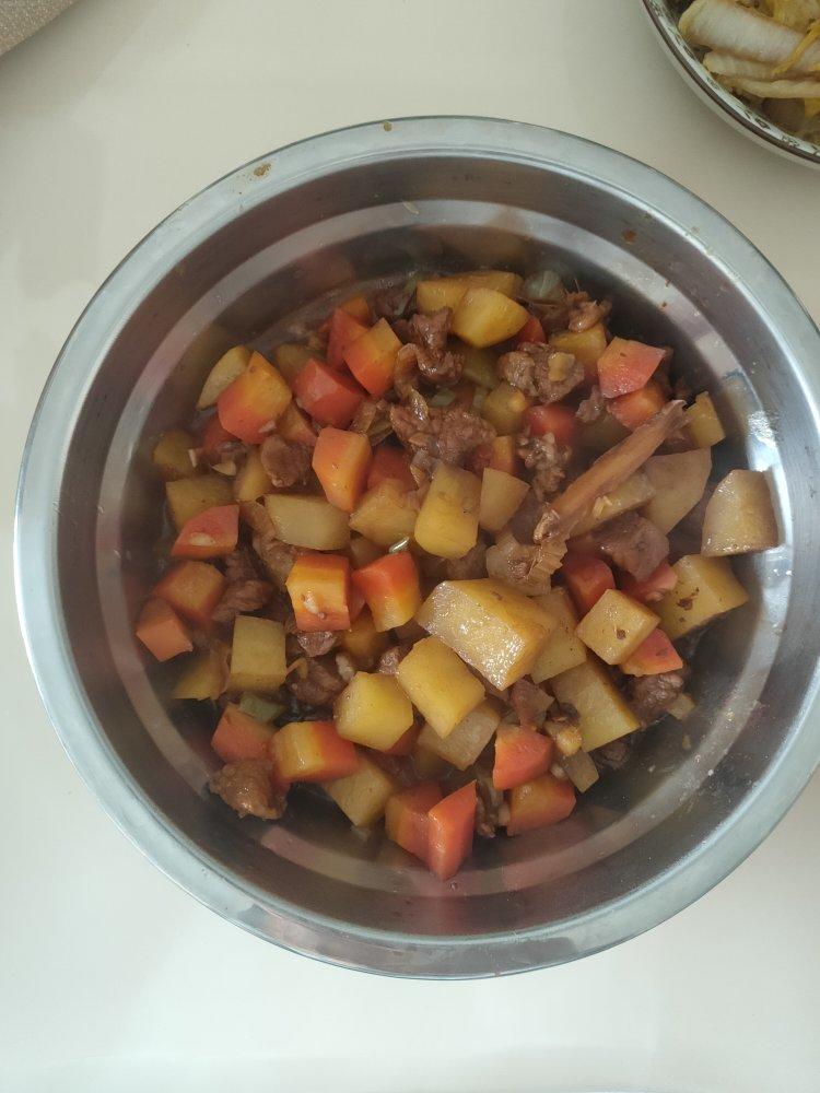 红烧肉炖土豆（丝毫不腻）
