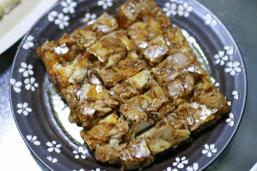 冰冻肘子肉