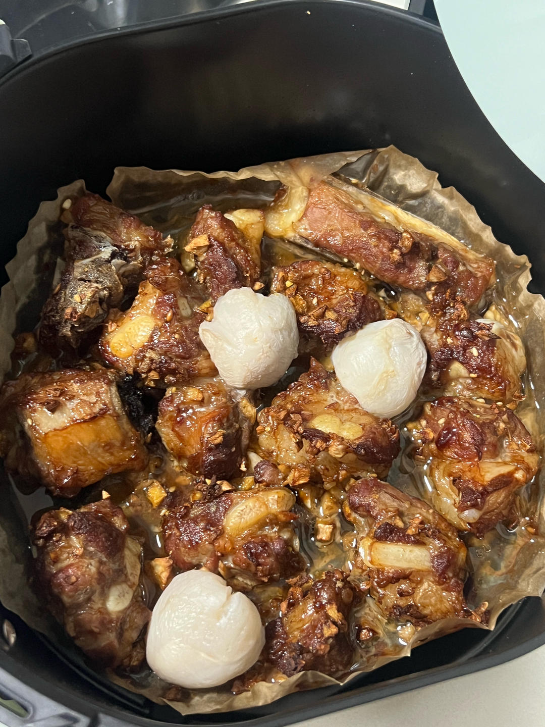 鲜嫩多汁的蒜香烤排骨（空气炸锅版）