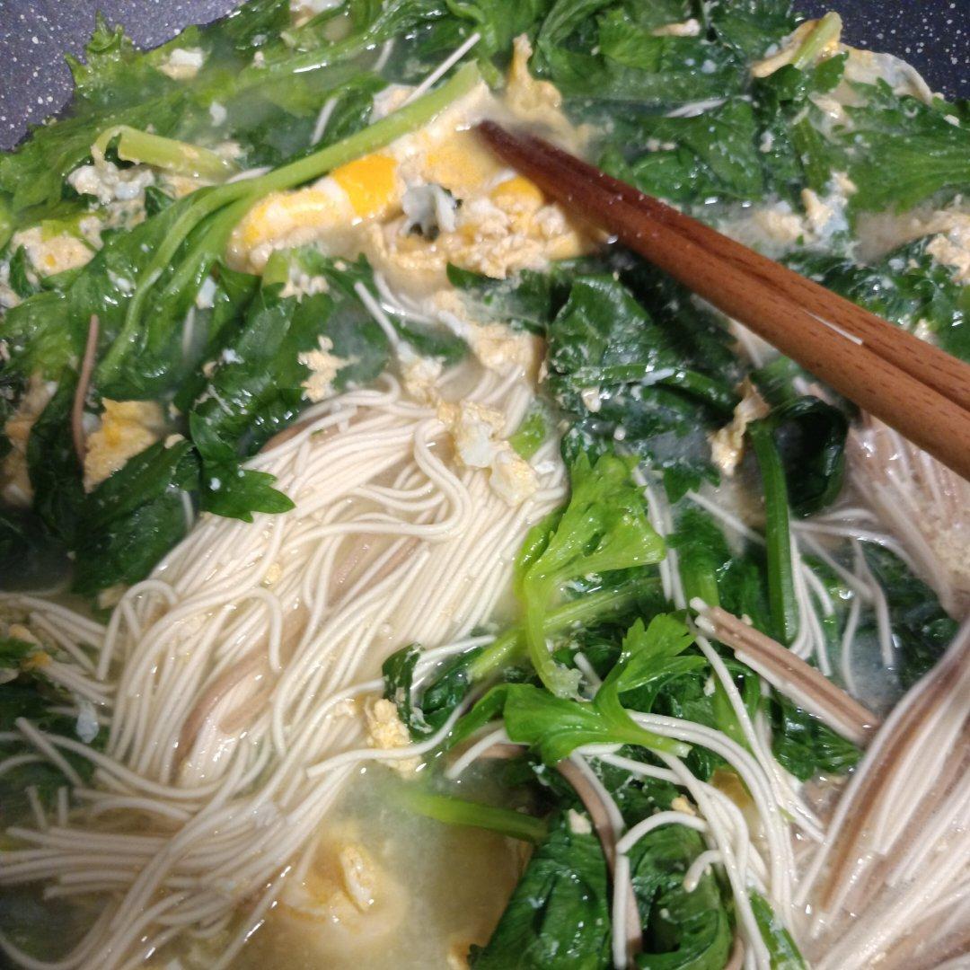小婷食光🔆芹菜叶炒鸡蛋