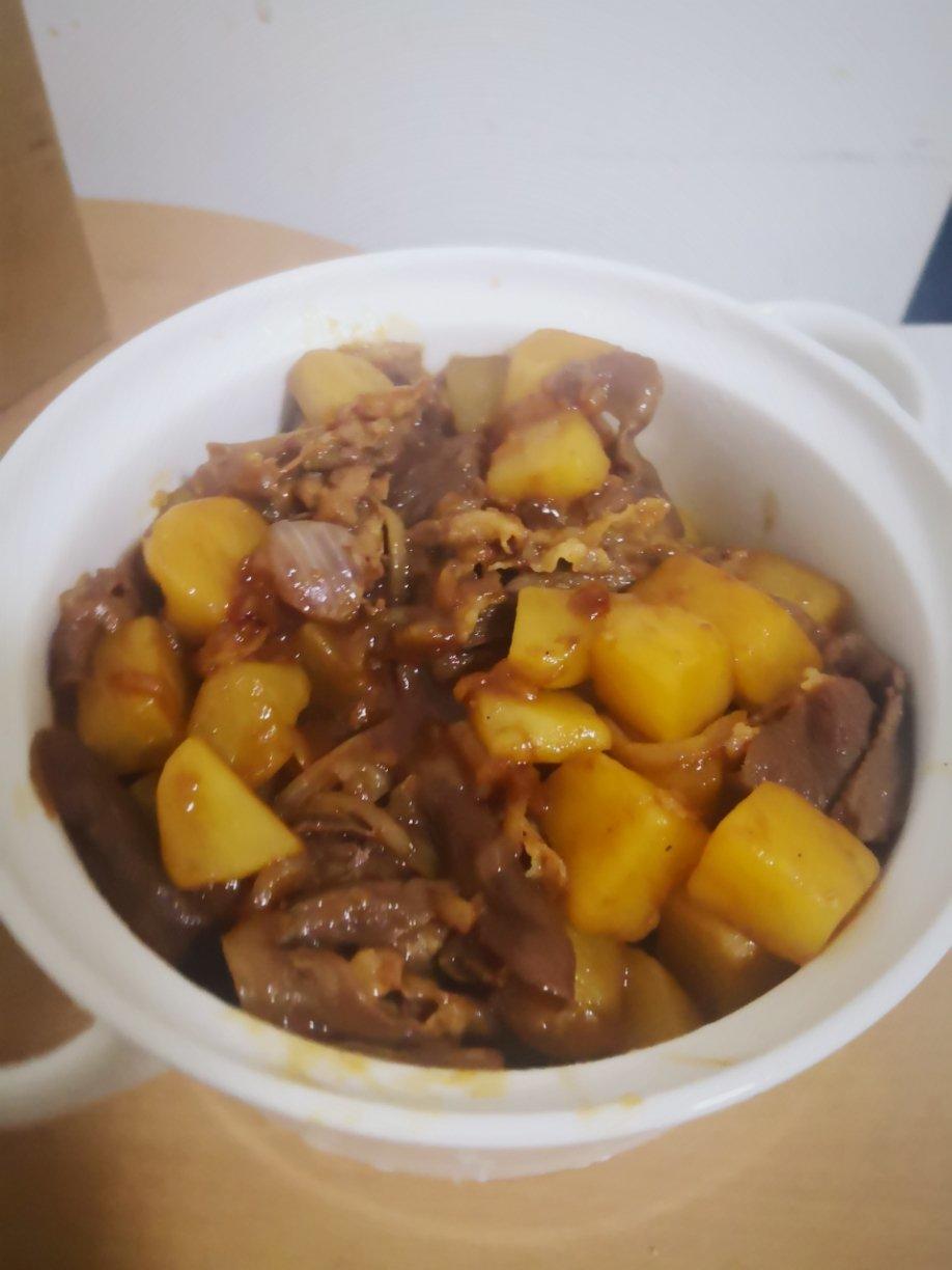 好吃到舔碗底的土豆肥牛拌饭
