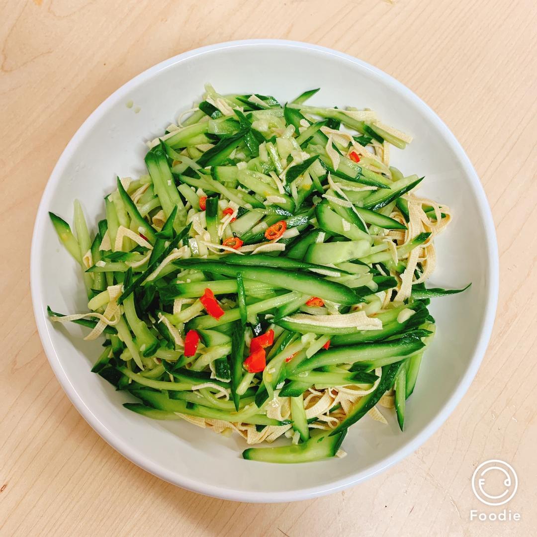 凉拌黄瓜豆腐丝
