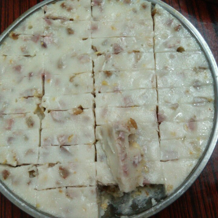 一杰二炫做的广东常见小吃点心-芋头糕