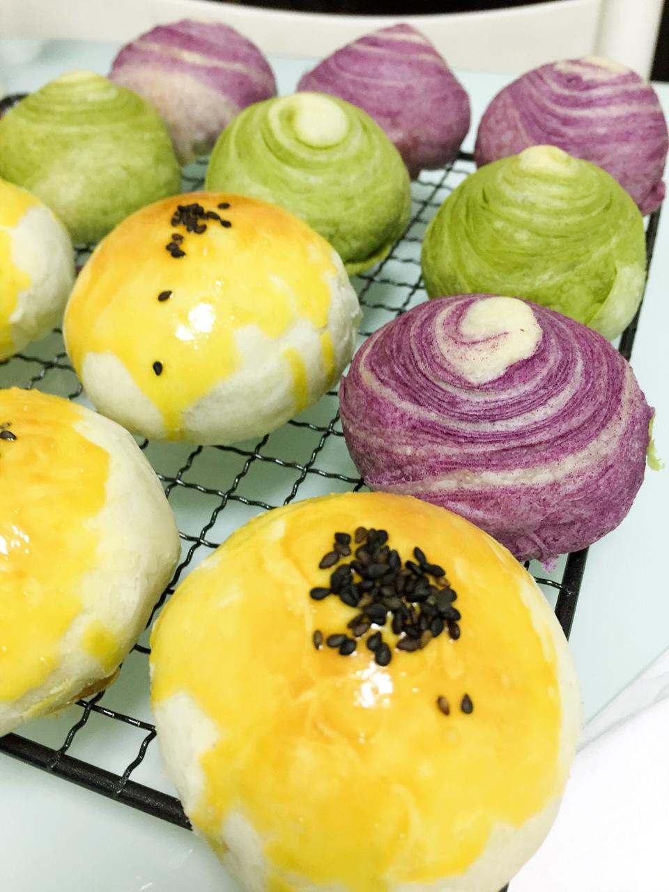 sunshine小柠檬做的不用揉出膜,不用醒面就能酥掉渣的中式酥皮点心