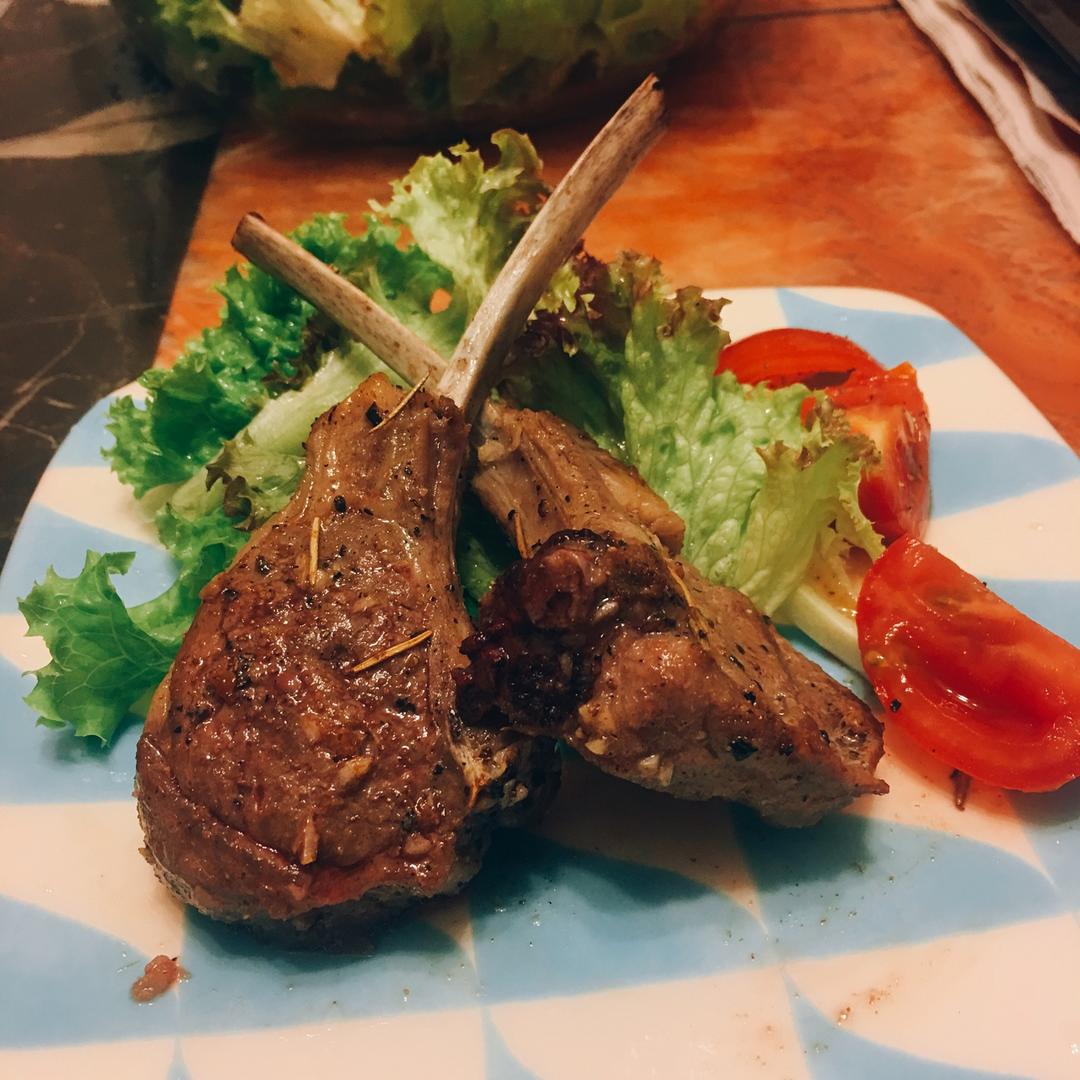 蒜香煎羊排