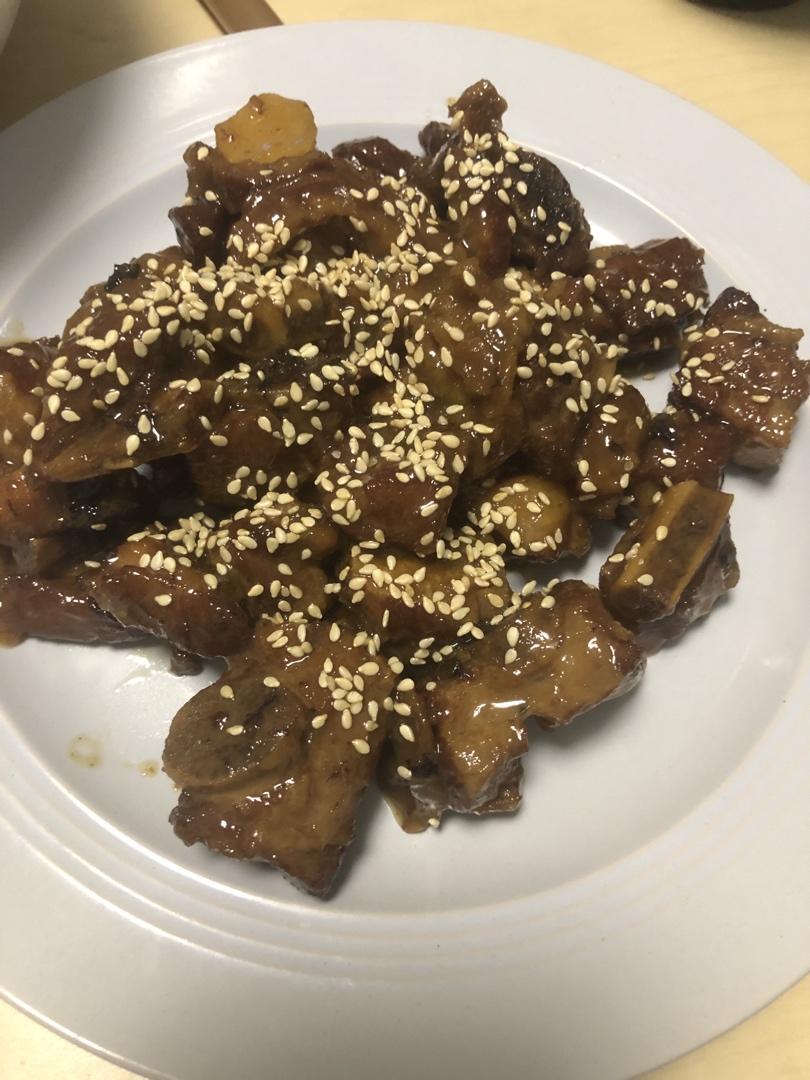厨师长教你：“糖醋排骨”的创新做法，味道香甜不腻口，先收藏了