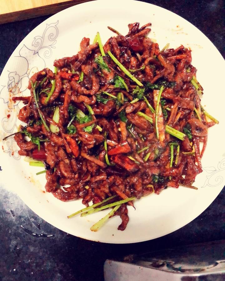 香菜炒牛肉丝