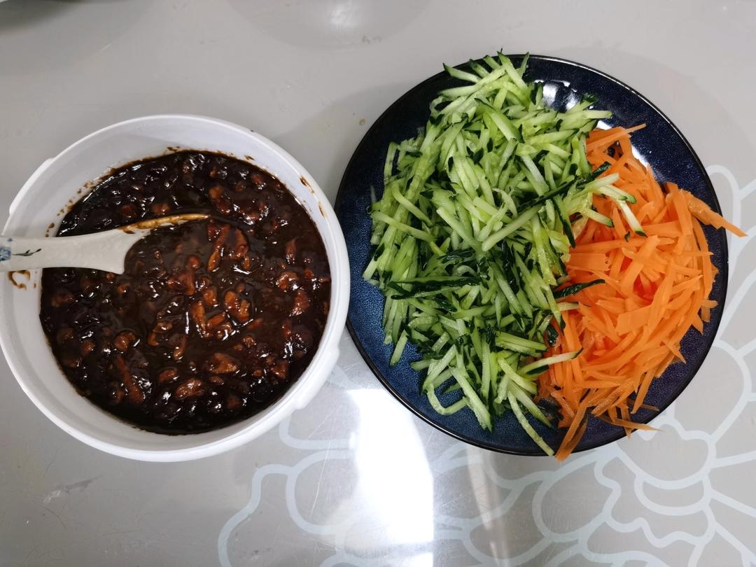 炸酱面