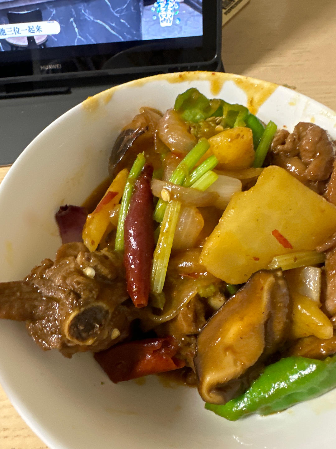 比店里好吃的重庆鸡公煲！