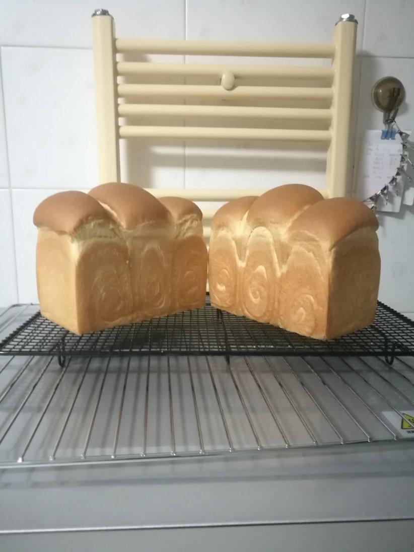 微咸味奶油吐司