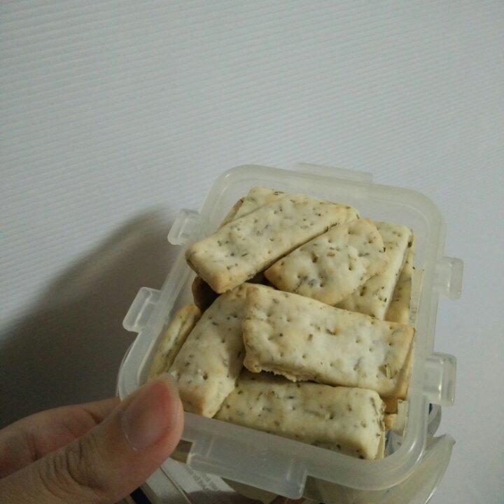 迷迭香橄榄油咸饼干
健身饼干
